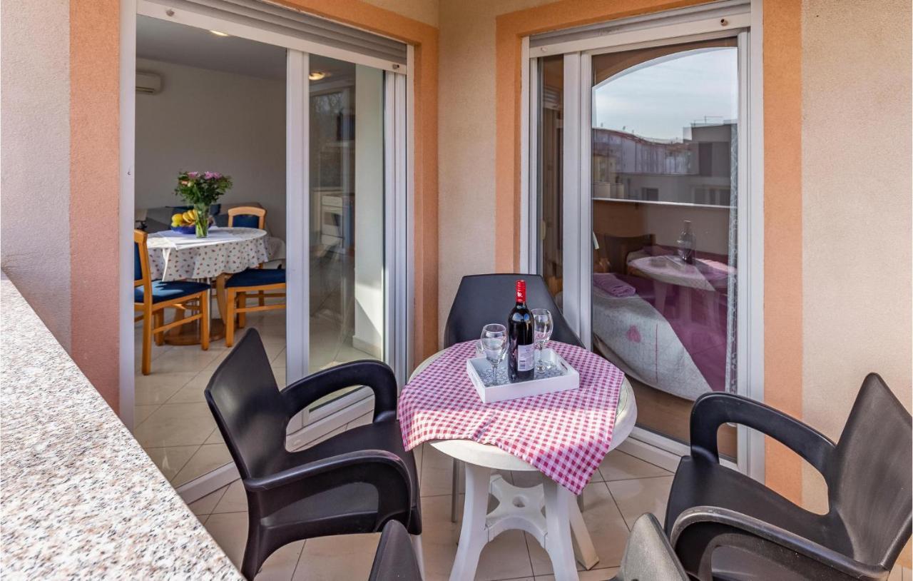 Lovely Apartment In Medulin With Kitchen Exterior photo